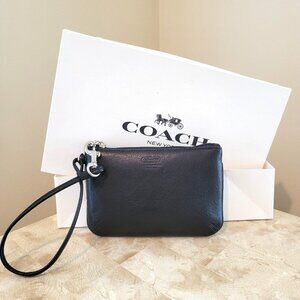 Coach Black Leather Wristlet Coin Purse – Unused, Classic & Compact!